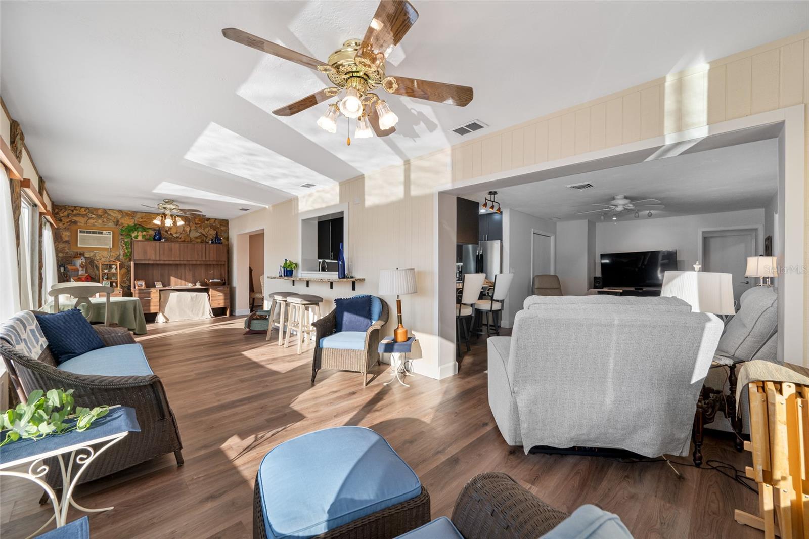 GARDEN MANOR SEC 3 - Residential