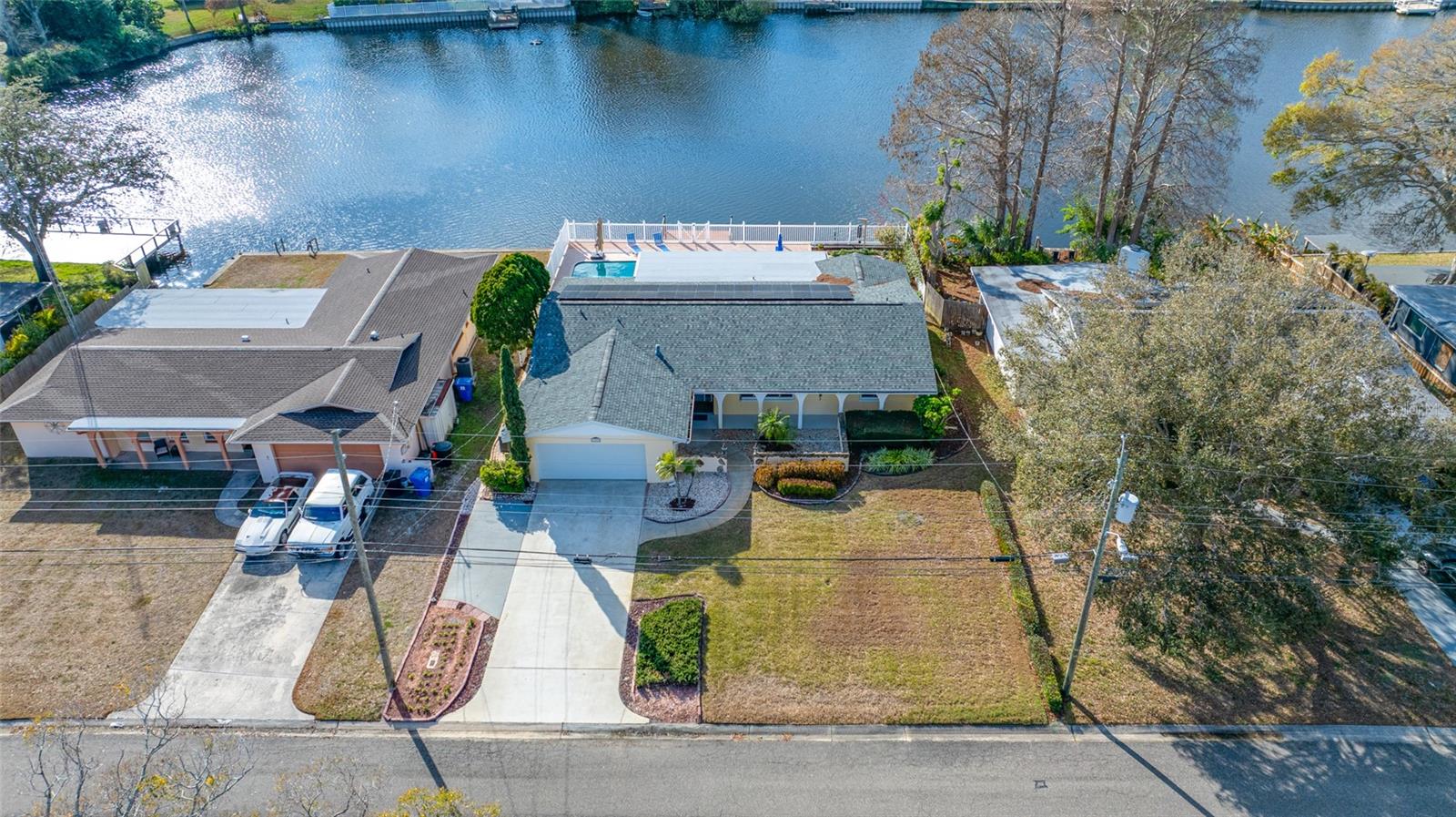 GARDEN MANOR SEC 3 - Residential