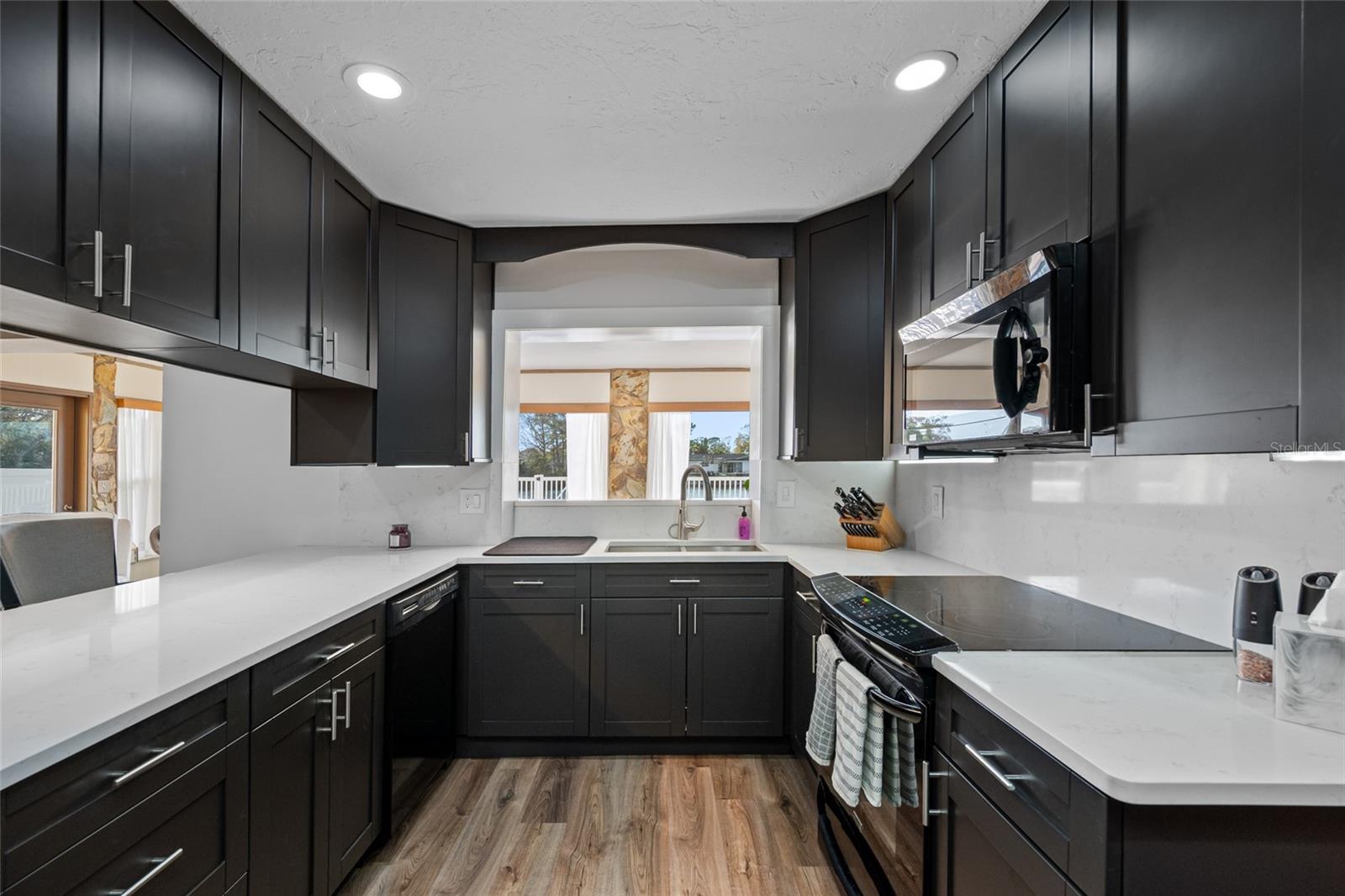 GARDEN MANOR SEC 3 - Residential