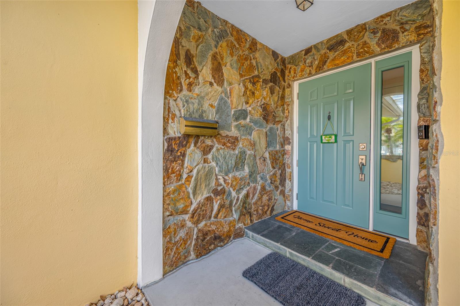 GARDEN MANOR SEC 3 - Residential