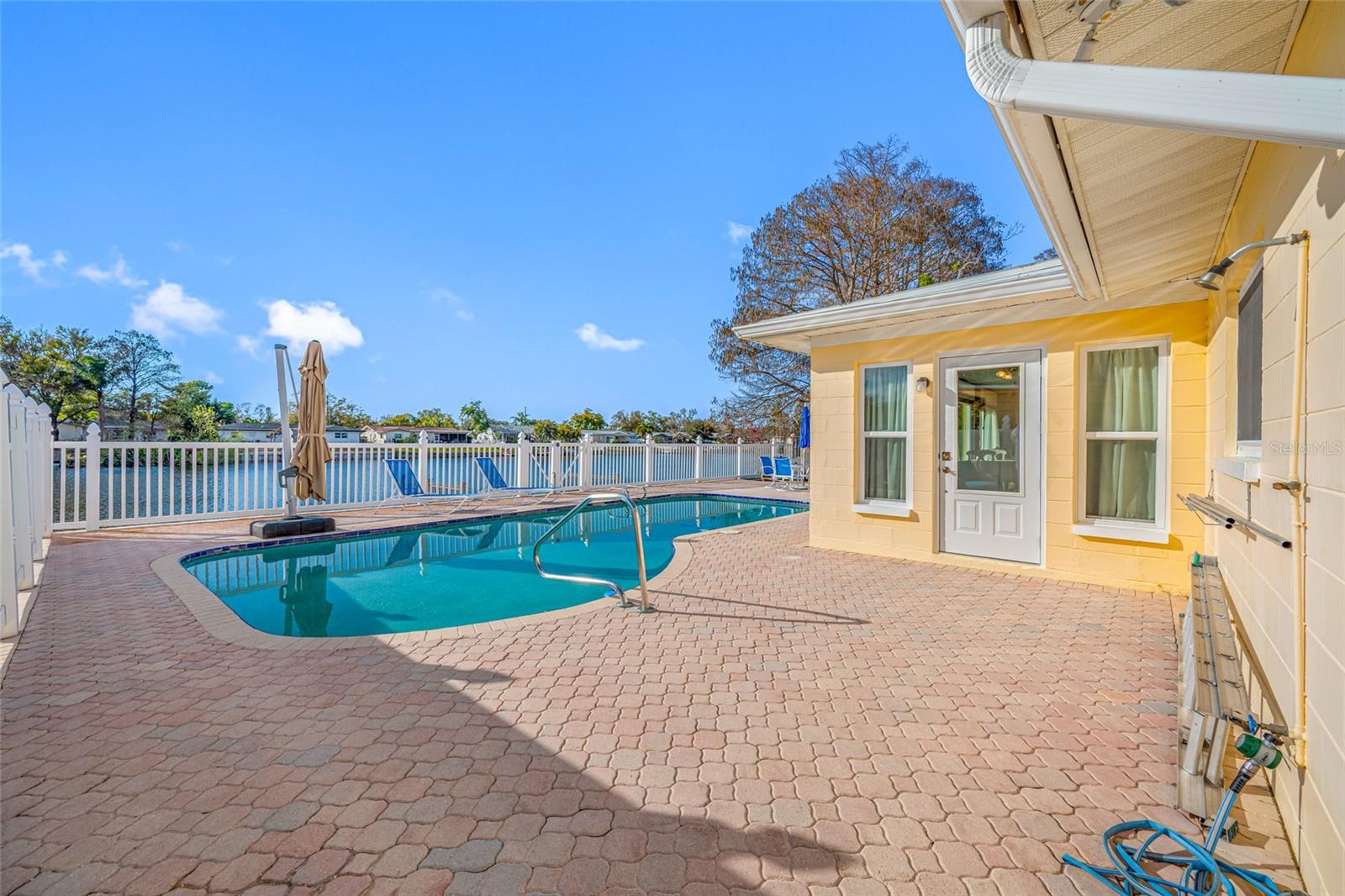 GARDEN MANOR SEC 3 - Residential