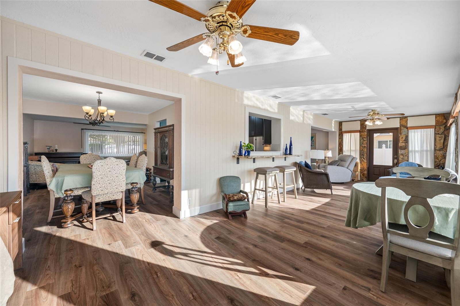 GARDEN MANOR SEC 3 - Residential