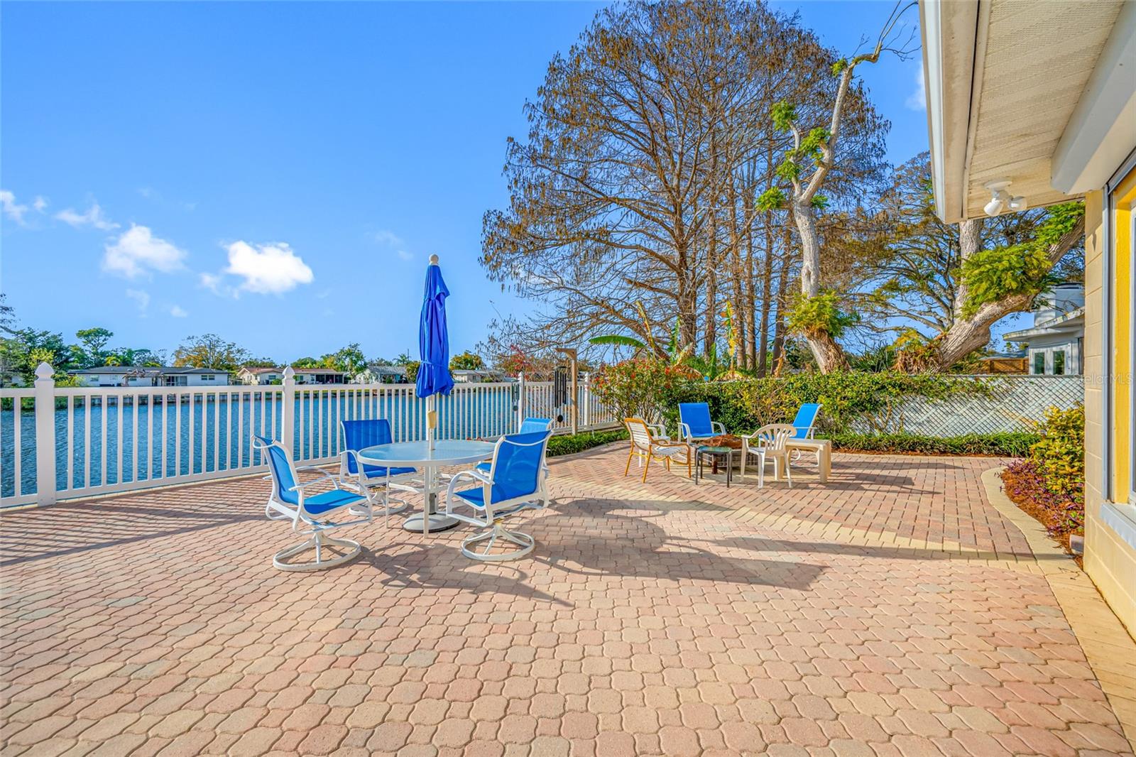 GARDEN MANOR SEC 3 - Residential