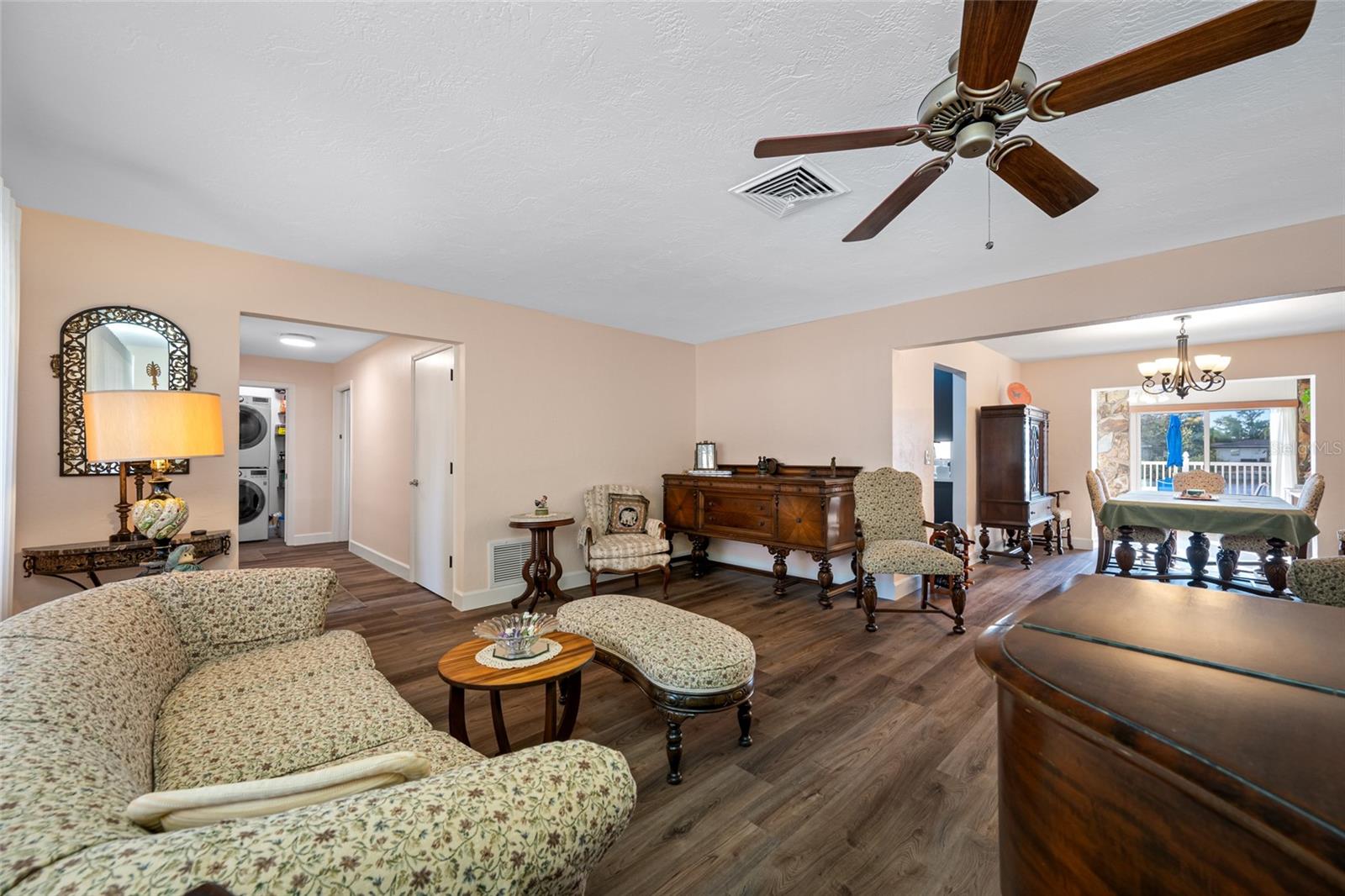 GARDEN MANOR SEC 3 - Residential