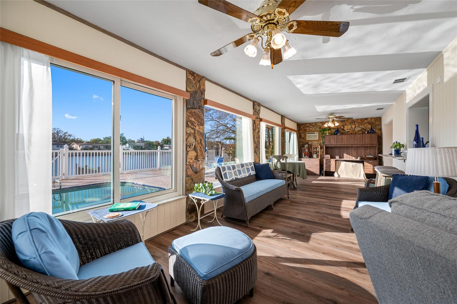 GARDEN MANOR SEC 3 - Residential