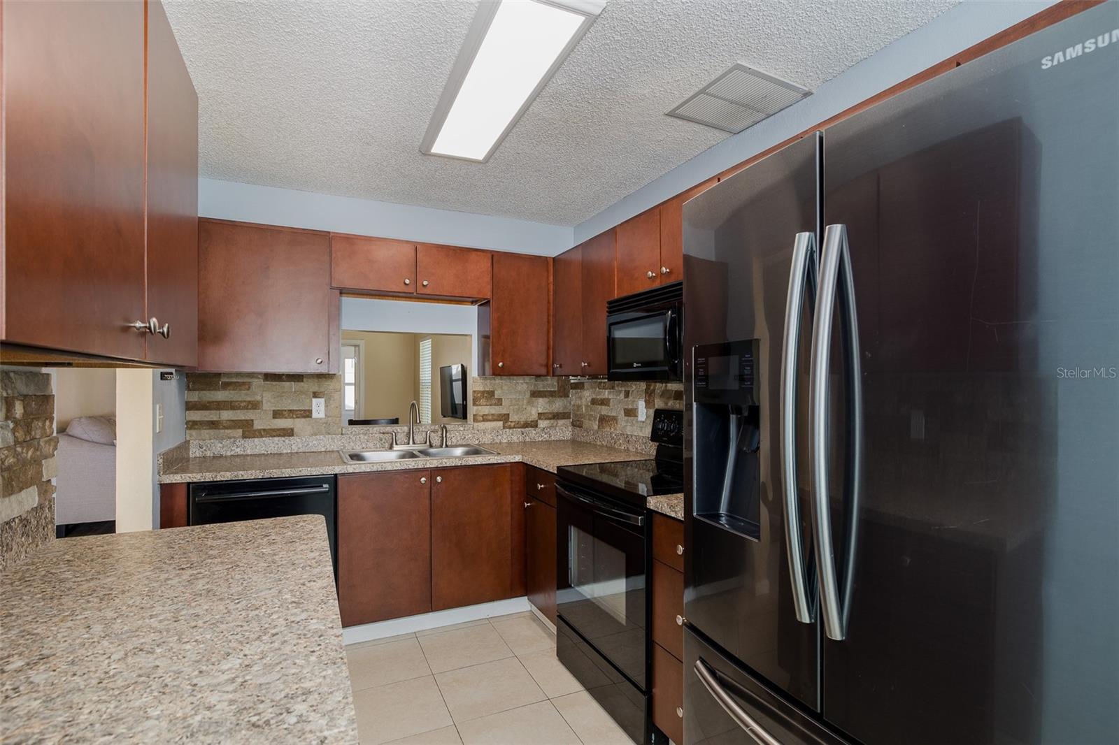 JASMINE HILLS - Residential