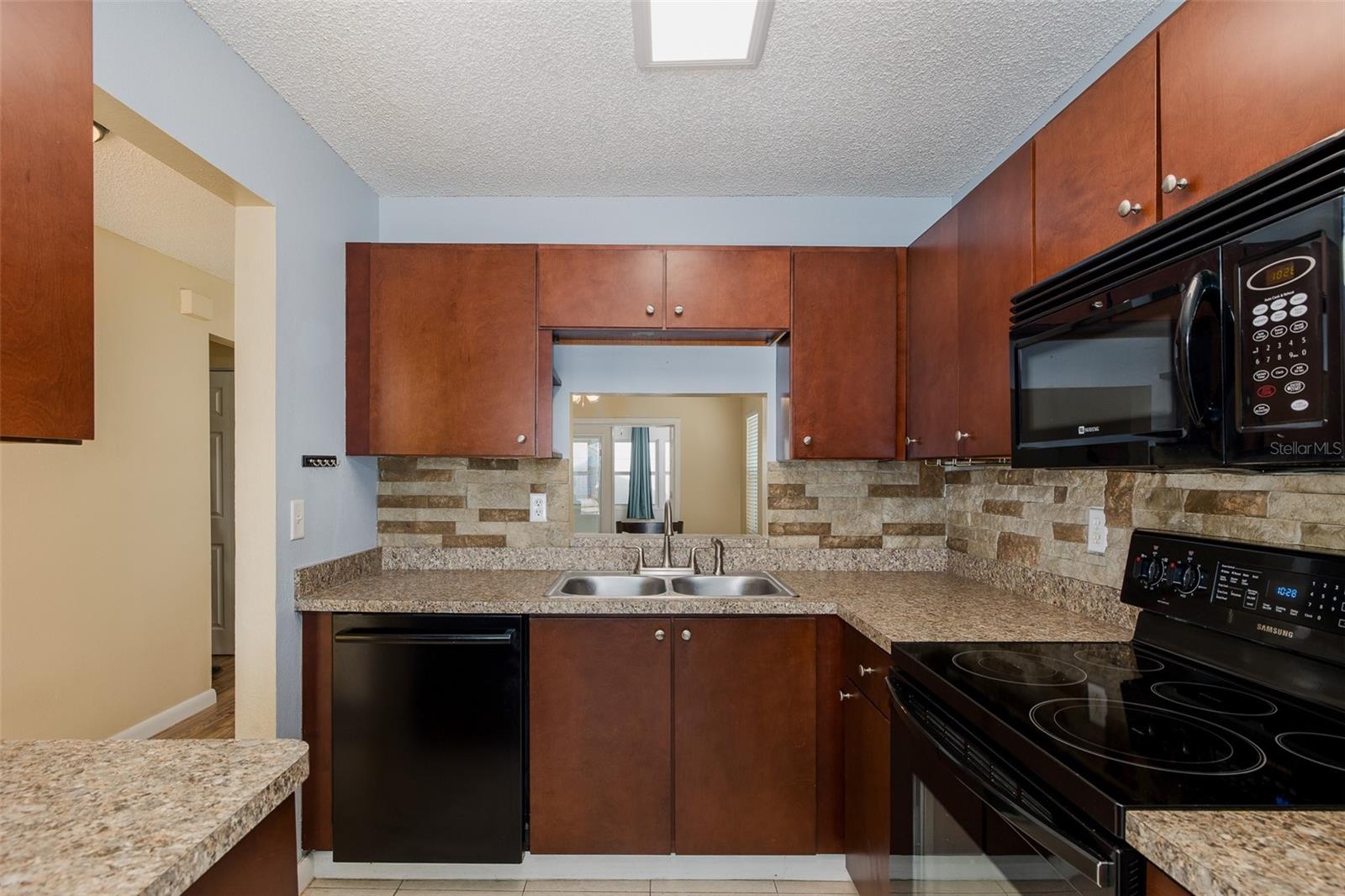 JASMINE HILLS - Residential