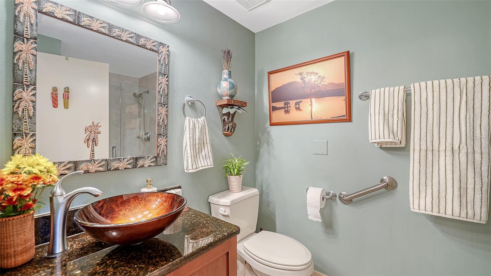 L ELEGANCE ON LIDO BEACH - Residential