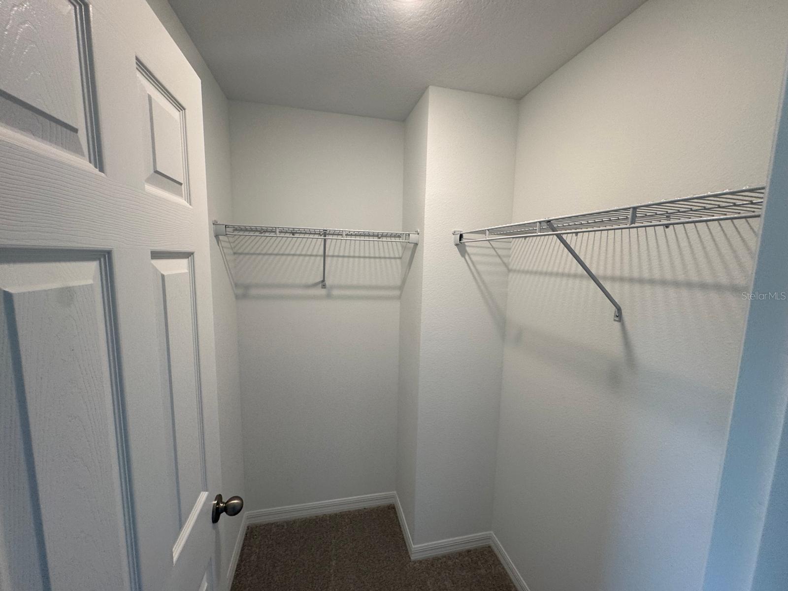 THOMPSON VILLAGE - Residential Lease