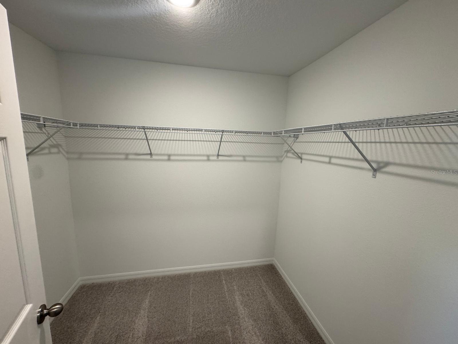 THOMPSON VILLAGE - Residential Lease