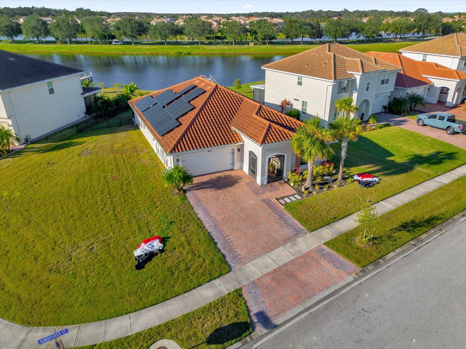 1651 KINGFISHER COURT