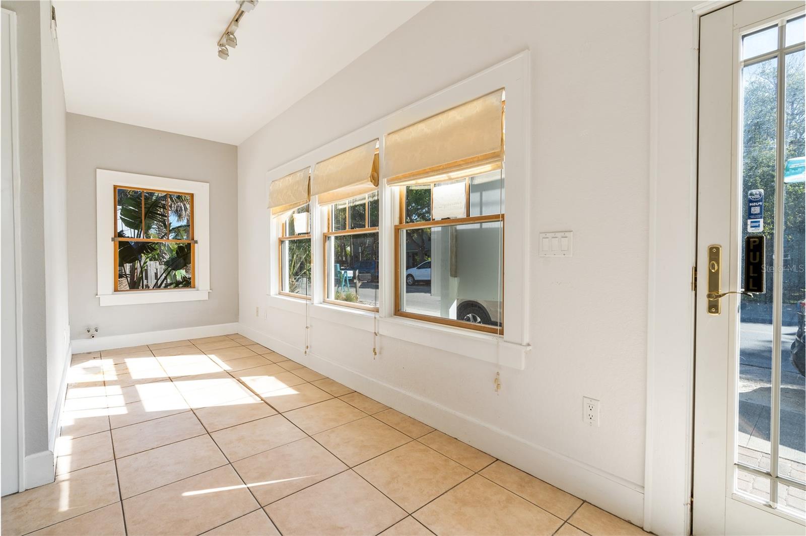 ASSESSORS WALKER GRANT - Commercial Sale