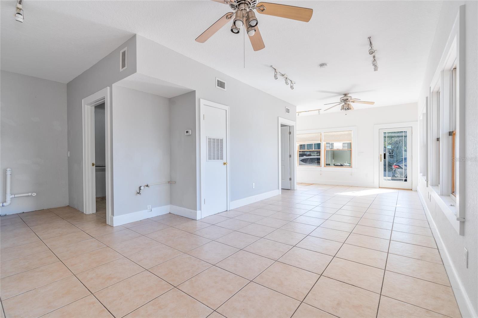 ASSESSORS WALKER GRANT - Commercial Sale