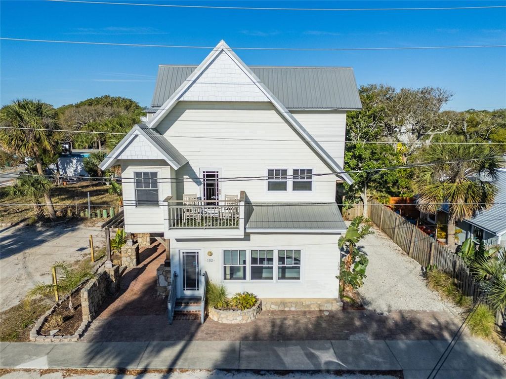 Photo of 104 N Pine Street, New Smyrna Beach, FL 32169 (MLS # NS1084280)