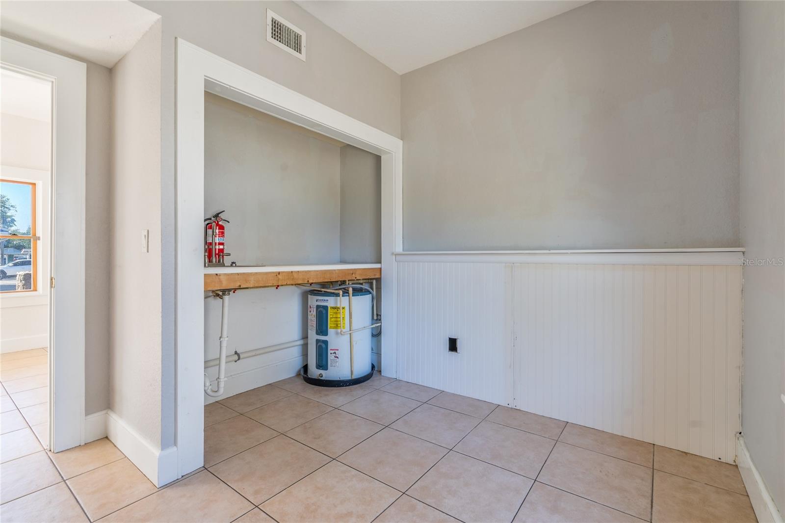 ASSESSORS WALKER GRANT - Commercial Sale
