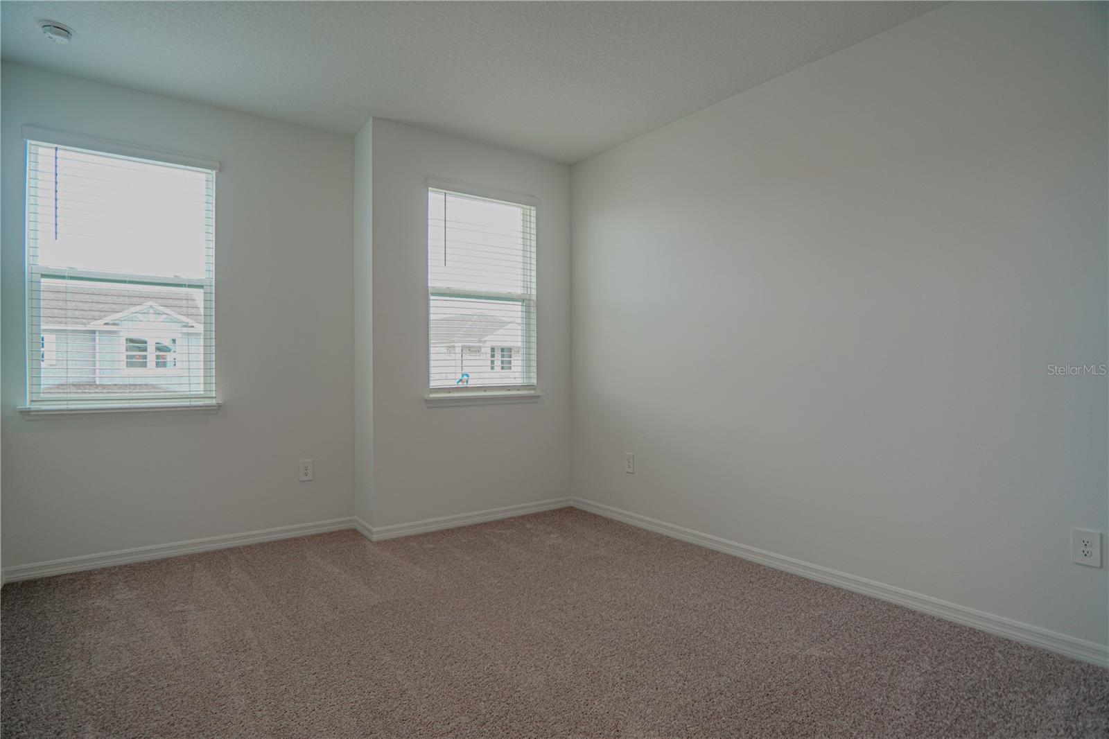 HARVEST/OVATION - Residential Lease