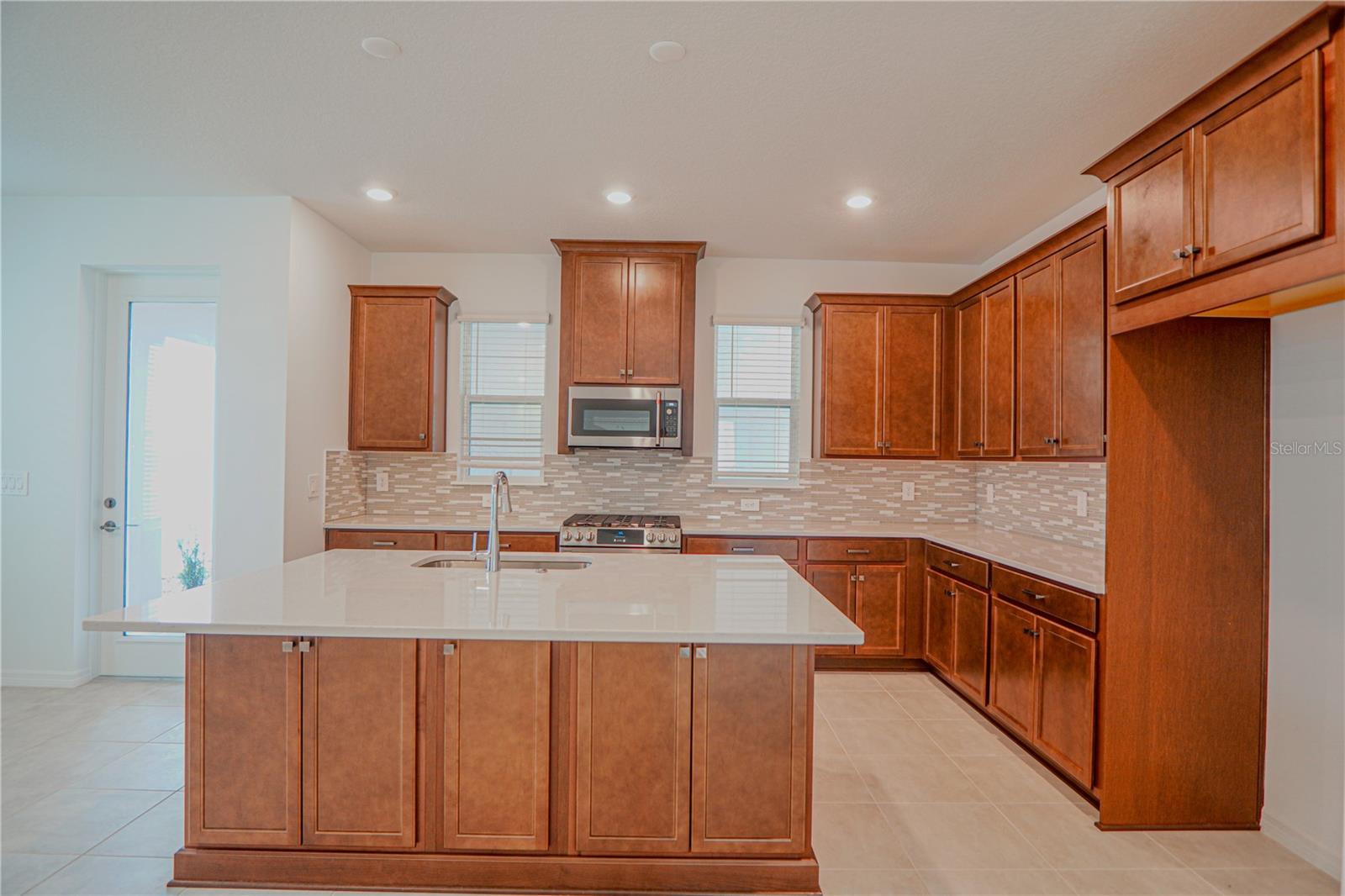 HARVEST/OVATION - Residential Lease