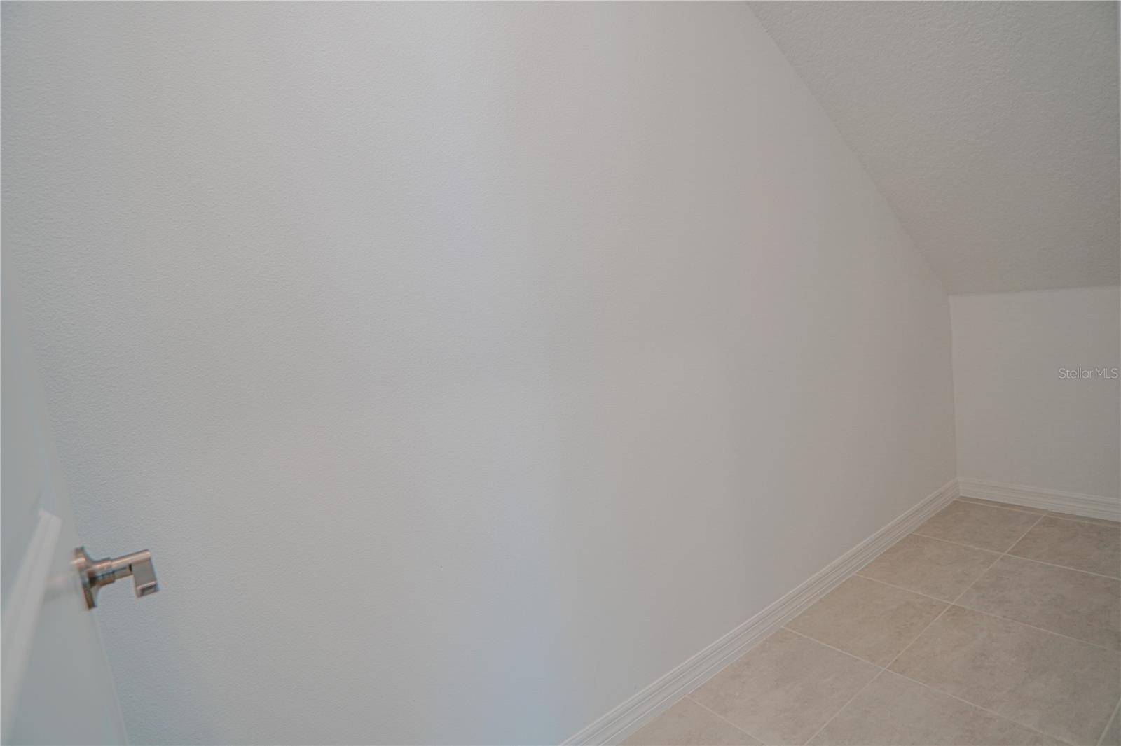 HARVEST/OVATION - Residential Lease