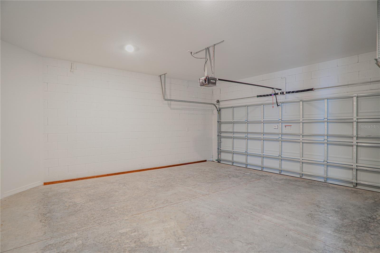 HARVEST/OVATION - Residential Lease