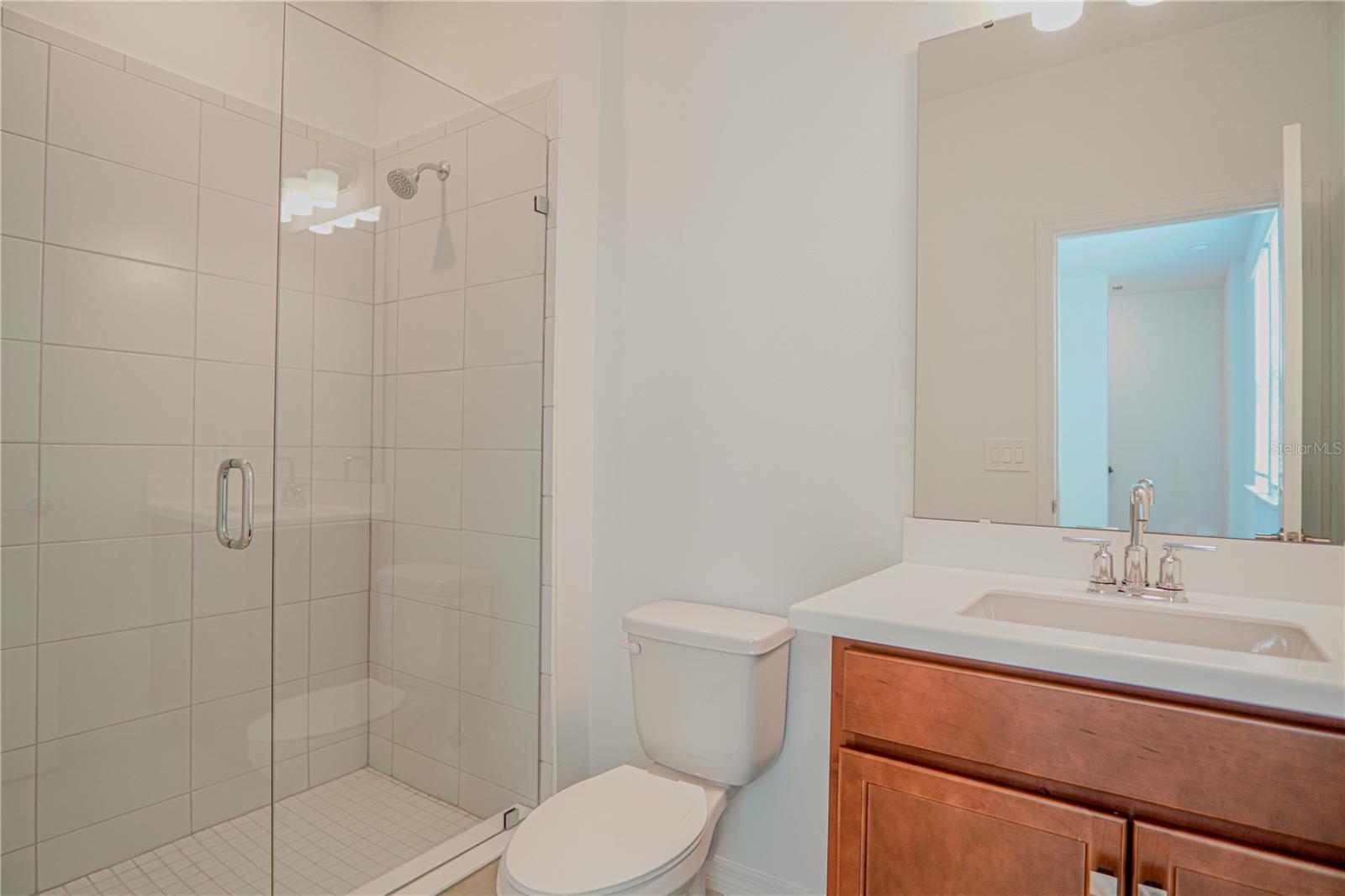 HARVEST/OVATION - Residential Lease