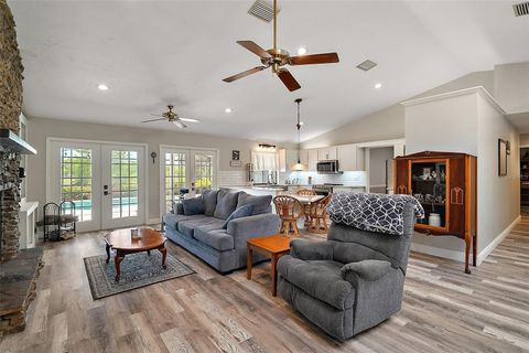 Tiny photo for 26200 SE Highway 42, Umatilla, FL 32784 (MLS # OM700017)