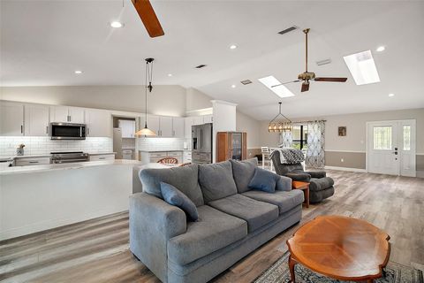 Tiny photo for 26200 SE Highway 42, Umatilla, FL 32784 (MLS # OM700017)