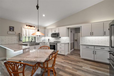 Tiny photo for 26200 SE Highway 42, Umatilla, FL 32784 (MLS # OM700017)