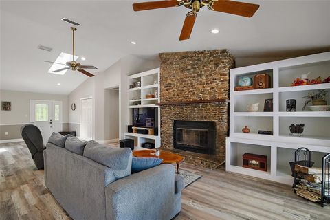 Tiny photo for 26200 SE Highway 42, Umatilla, FL 32784 (MLS # OM700017)