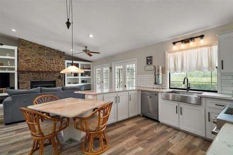 Tiny photo for 26200 SE Highway 42, Umatilla, FL 32784 (MLS # OM700017)