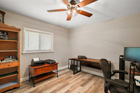 Tiny photo for 26200 SE Highway 42, Umatilla, FL 32784 (MLS # OM700017)