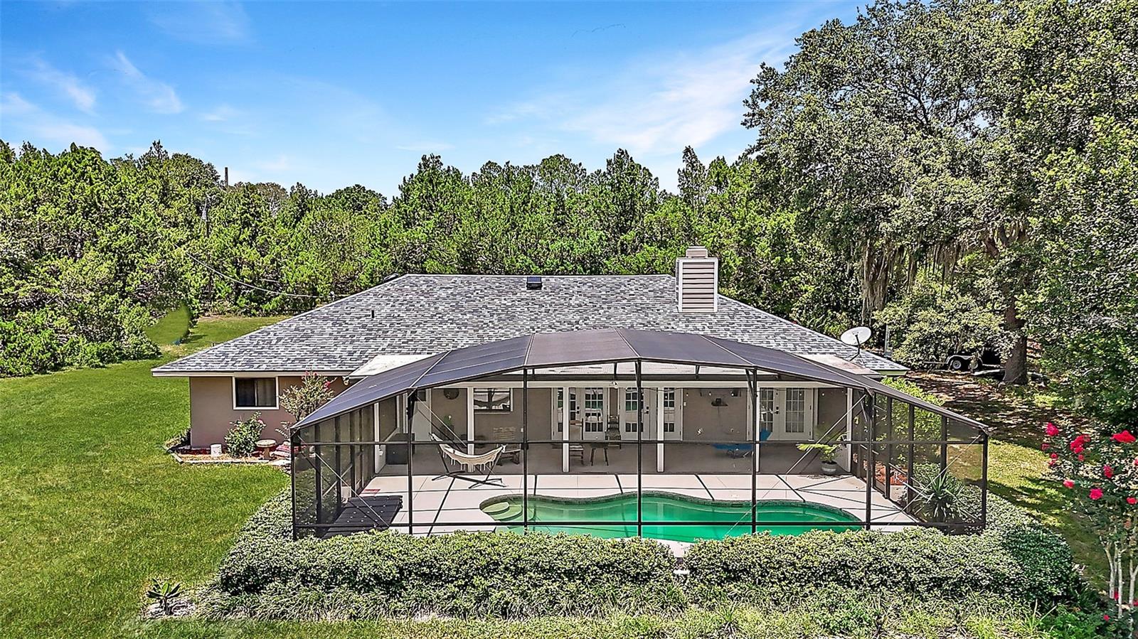 LAKE ELLA - Residential