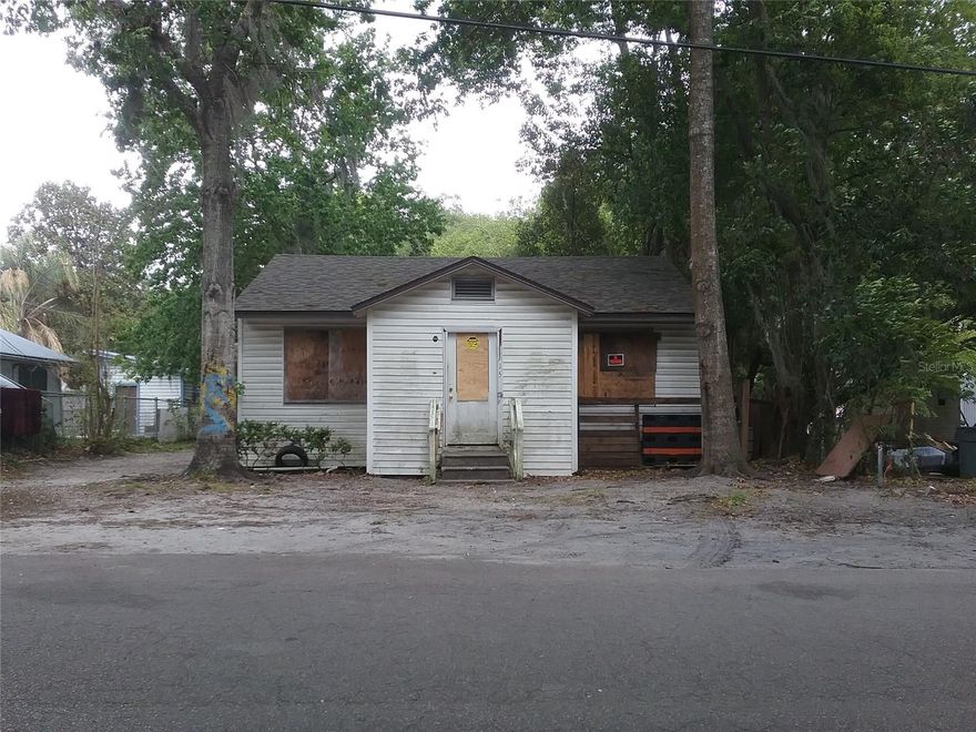 Brand new roof as of February 2026.  The interior is a blank slate just waiting for your creative personal touch.  Close to shopping, the University of Florida and only 1 hour from Jacksonville and the beaches.