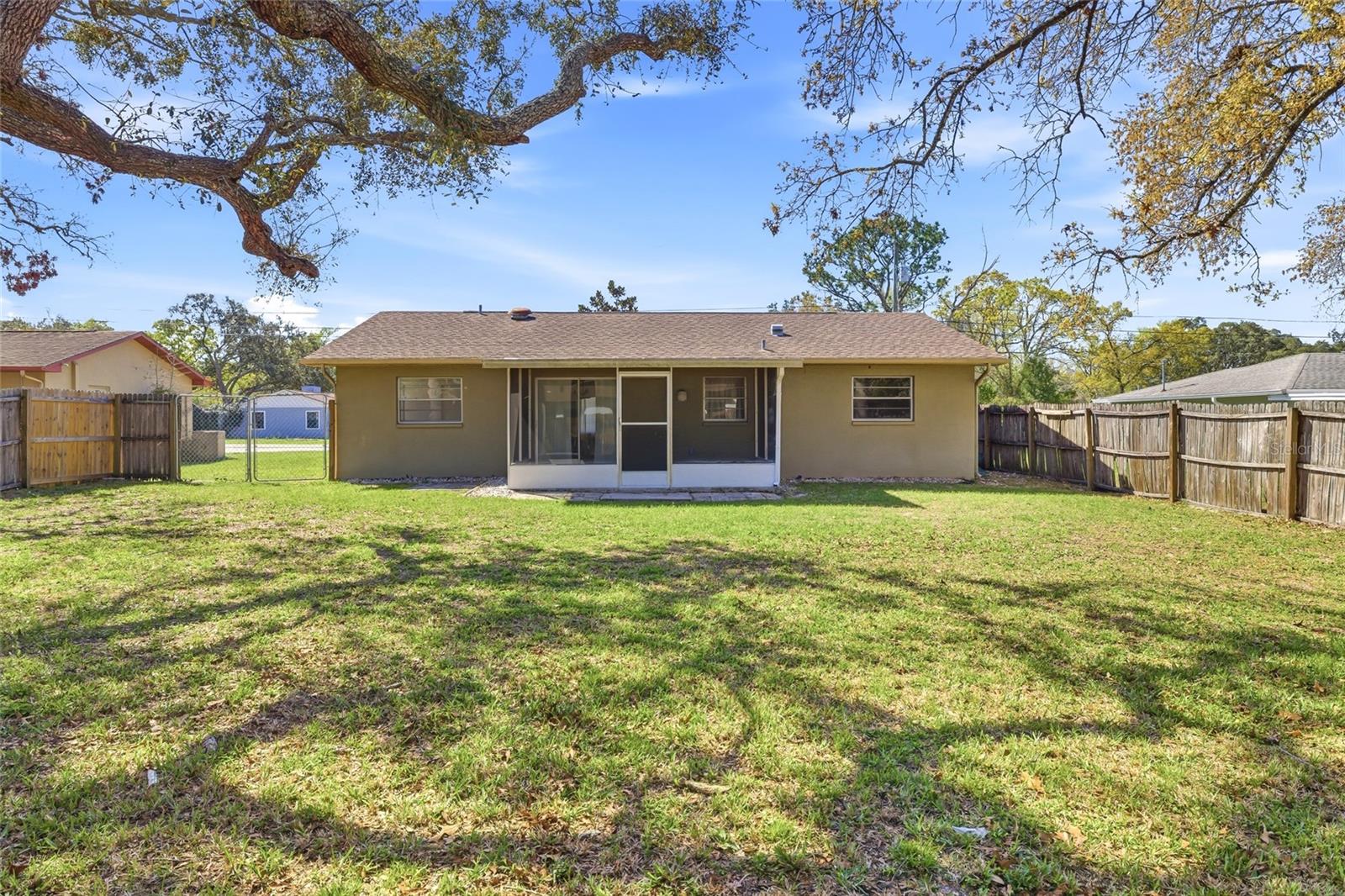 SPRING HILL - Residential