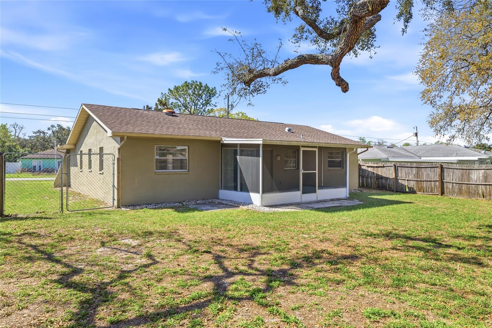 SPRING HILL - Residential