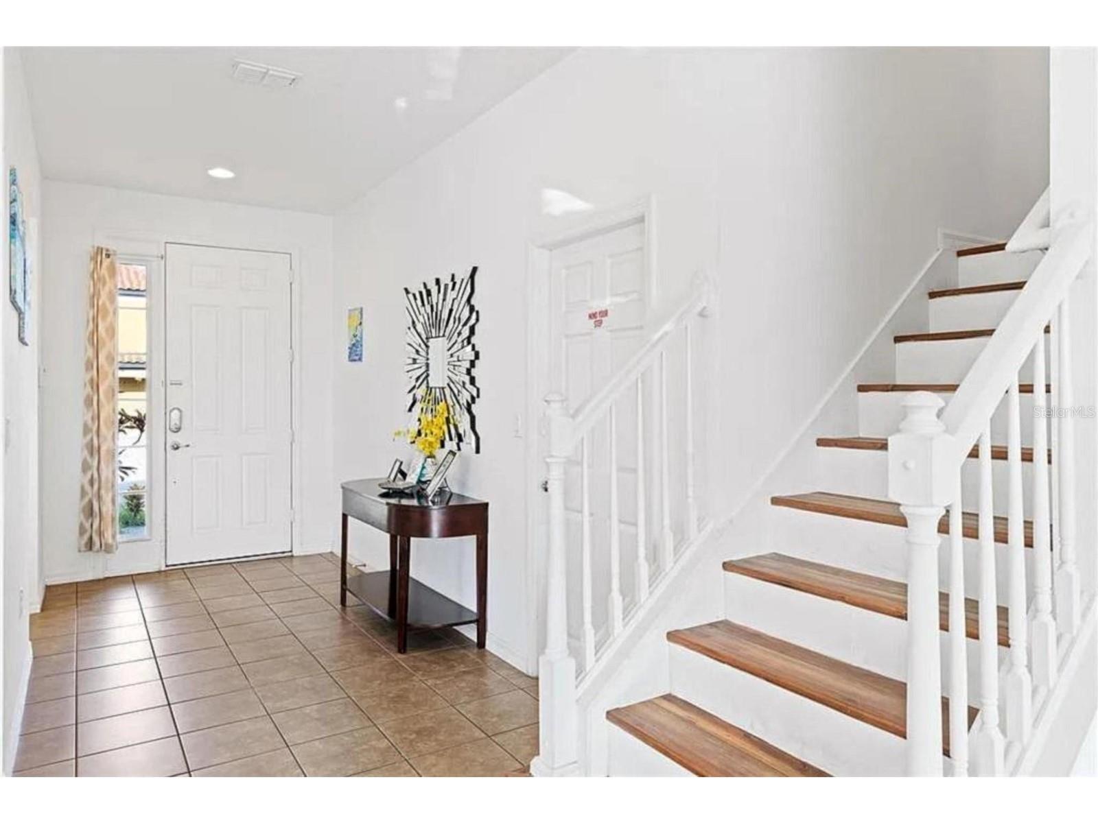 2654 ROSEMONT CIRCLE