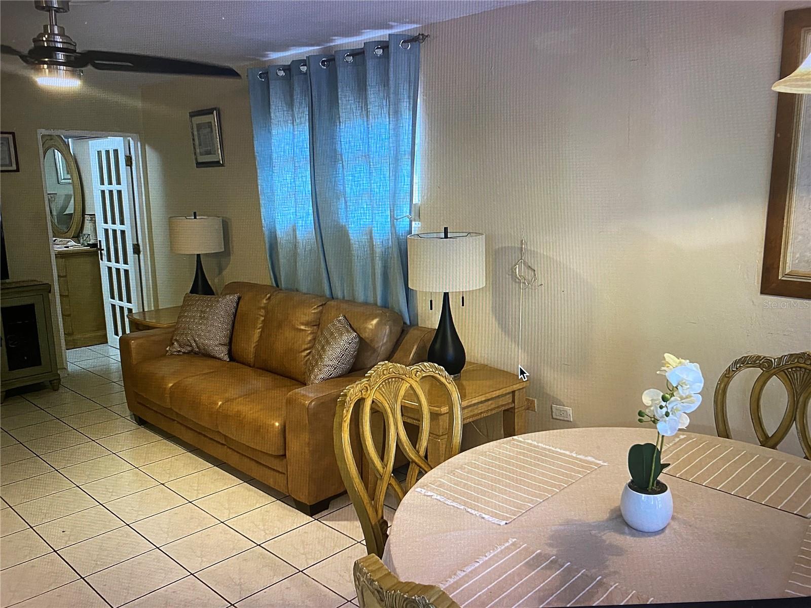 JARDINES DE COUNTRY CLUB - Residential Lease