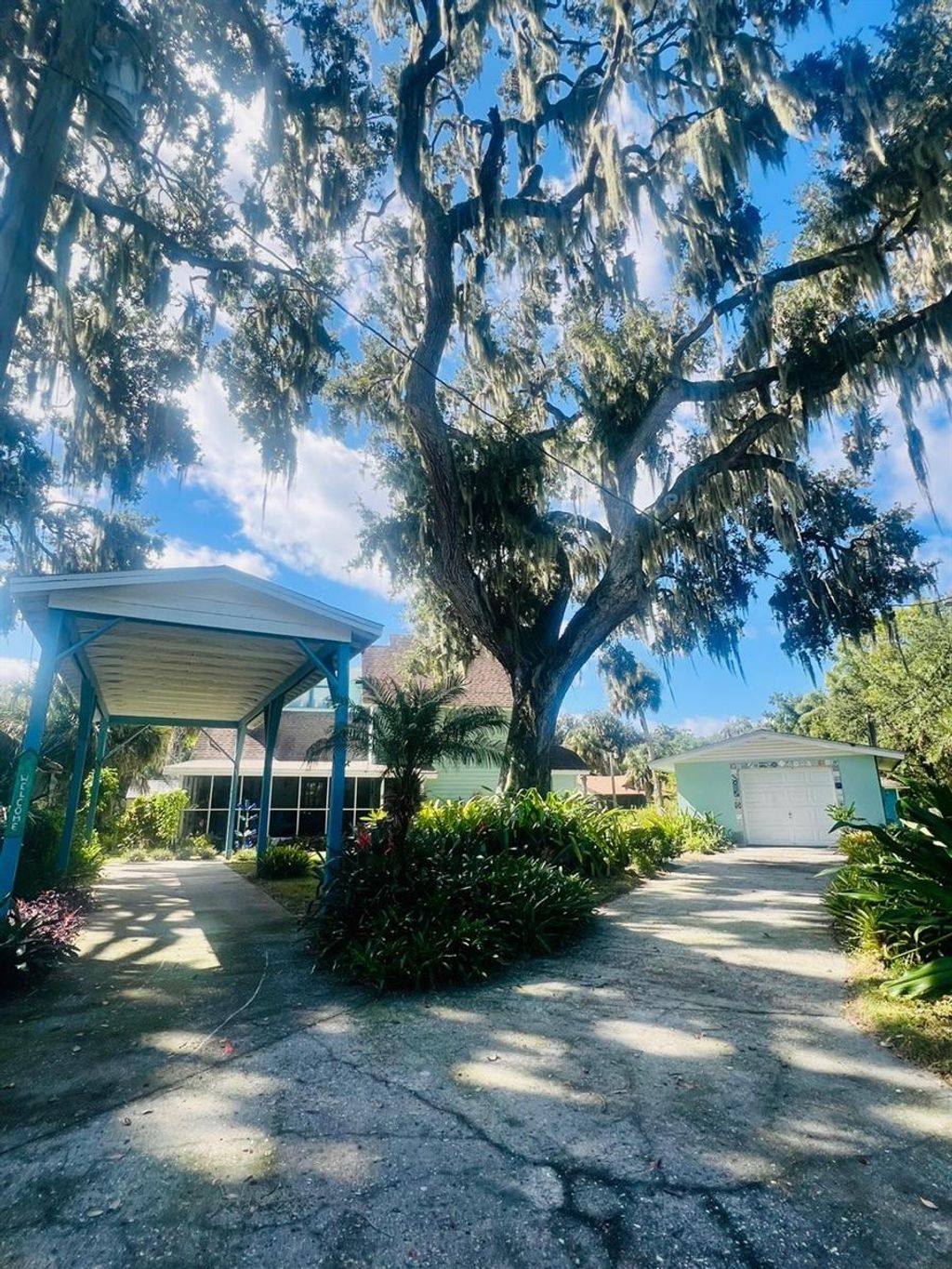 Photo of 5268 Valencia Street, Lake Wales, FL 33898 (MLS # L4956732)