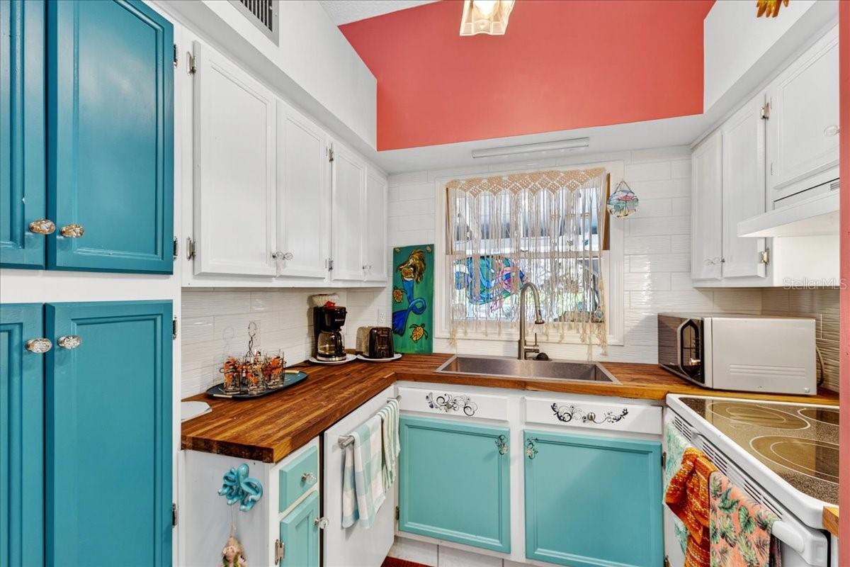 WEST INDIAN LAKE HEIGHTS - Residential