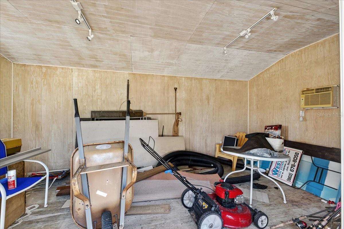 WEST INDIAN LAKE HEIGHTS - Residential