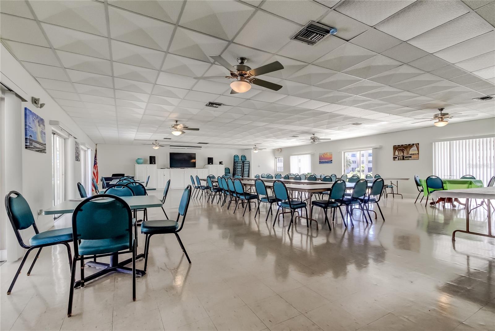 WINSTON PARK NORTHEAST - Residential