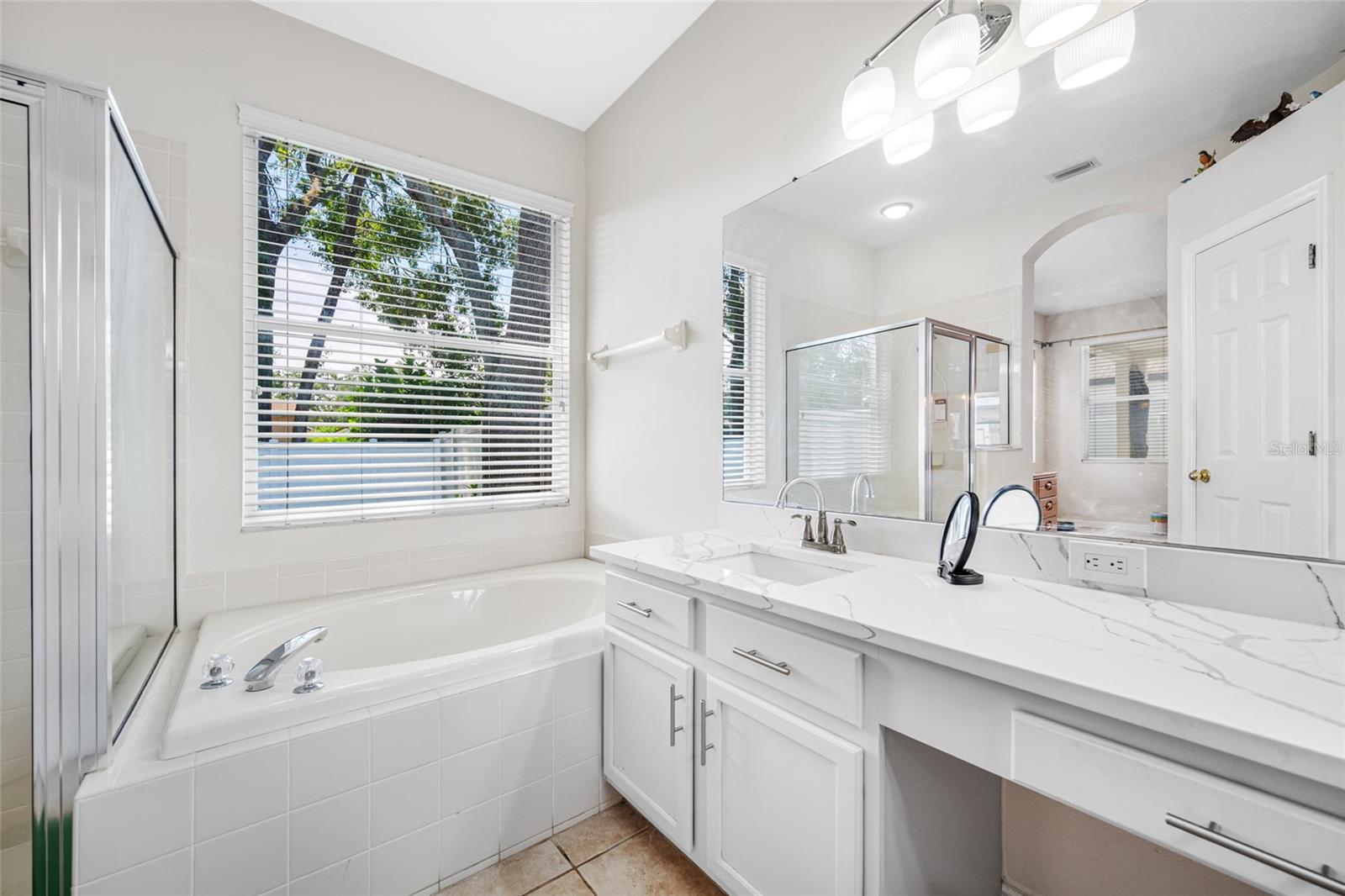 WHISPERING OAKS SECOND ADDITIO - Residential