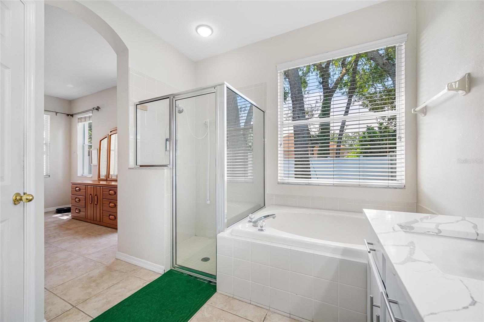 WHISPERING OAKS SECOND ADDITIO - Residential