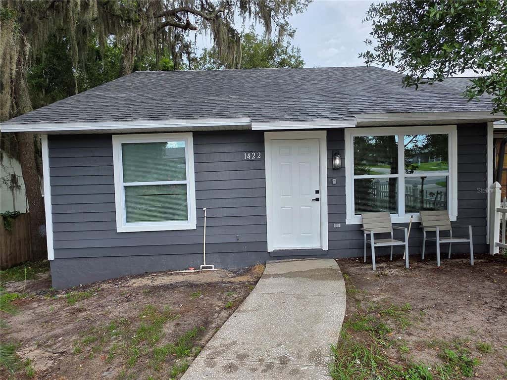 Photo of 1422 Plymouth Avenue, Mount Dora, FL 32757 (MLS # O6434950)
