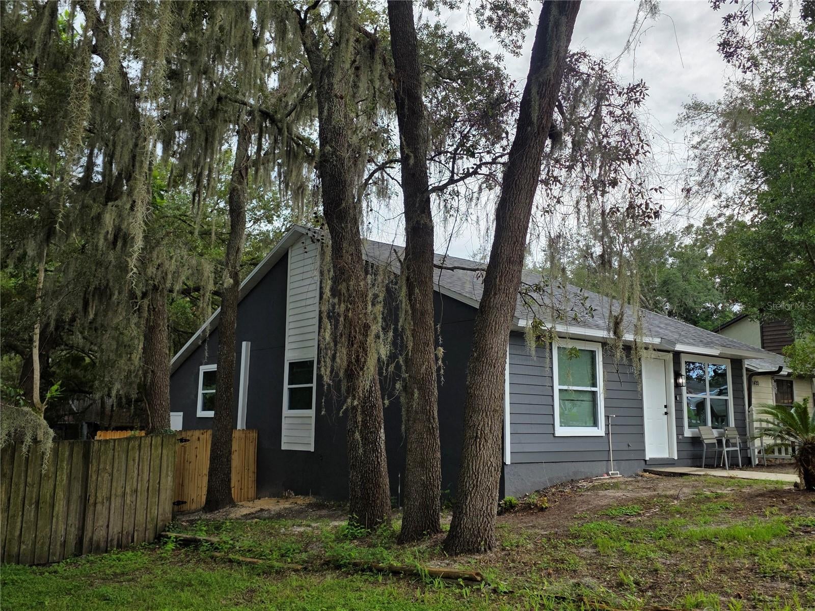 1422 PLYMOUTH AVENUE