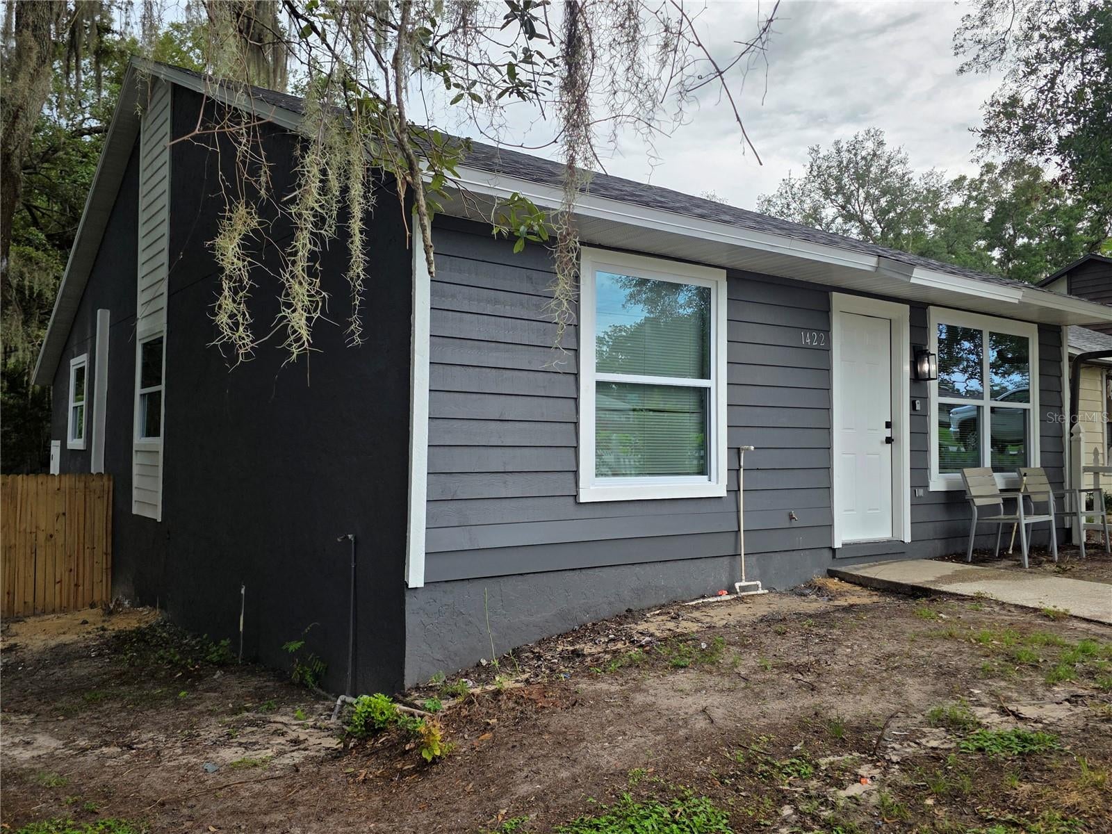 1422 PLYMOUTH AVENUE