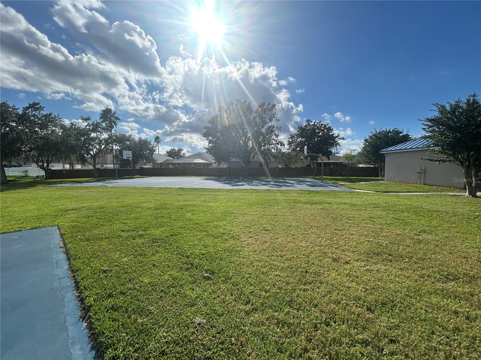 MEADOW POINTE PRCL 08 - Residential Lease