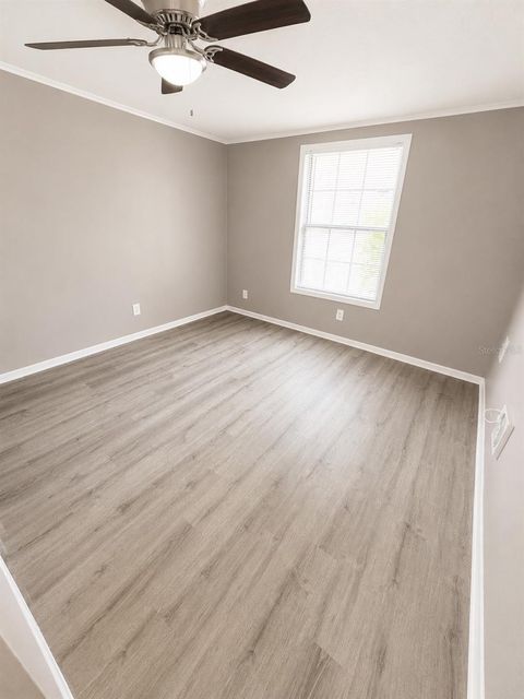 Tiny photo for 420 Mills Street #38, Leesburg, FL 34748 (MLS # OM728169)