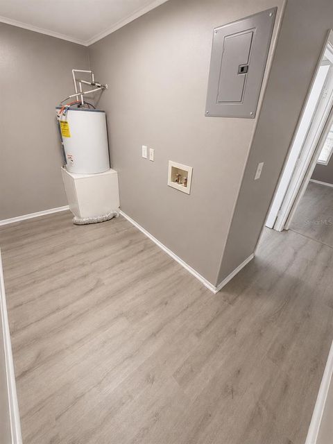 Tiny photo for 420 Mills Street #38, Leesburg, FL 34748 (MLS # OM728169)