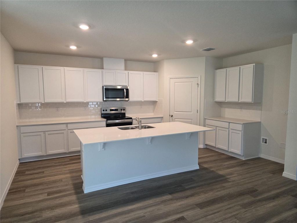 Photo of 2402 Dawson Camp, Ormond Beach, FL 32174 (MLS # O6353056)