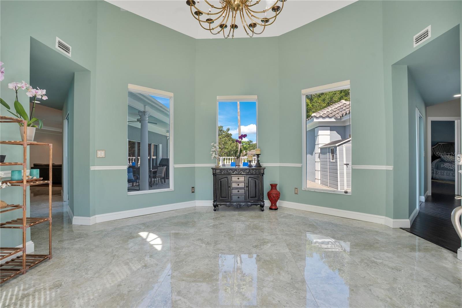 7906 LOST COVE COURT